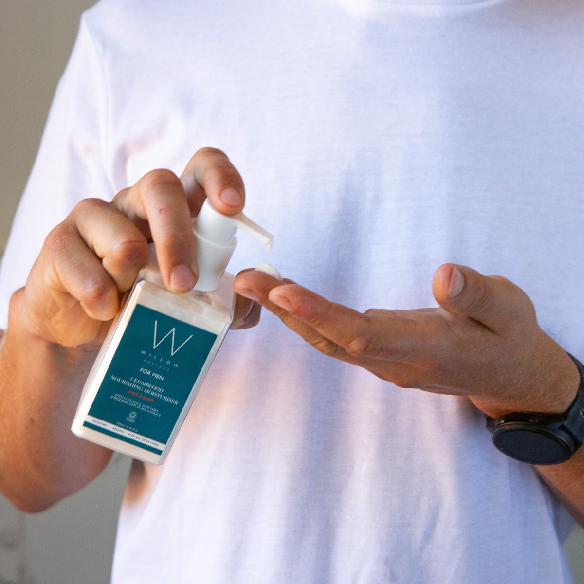 Men's Nourishing Cedarwood Moisturiser